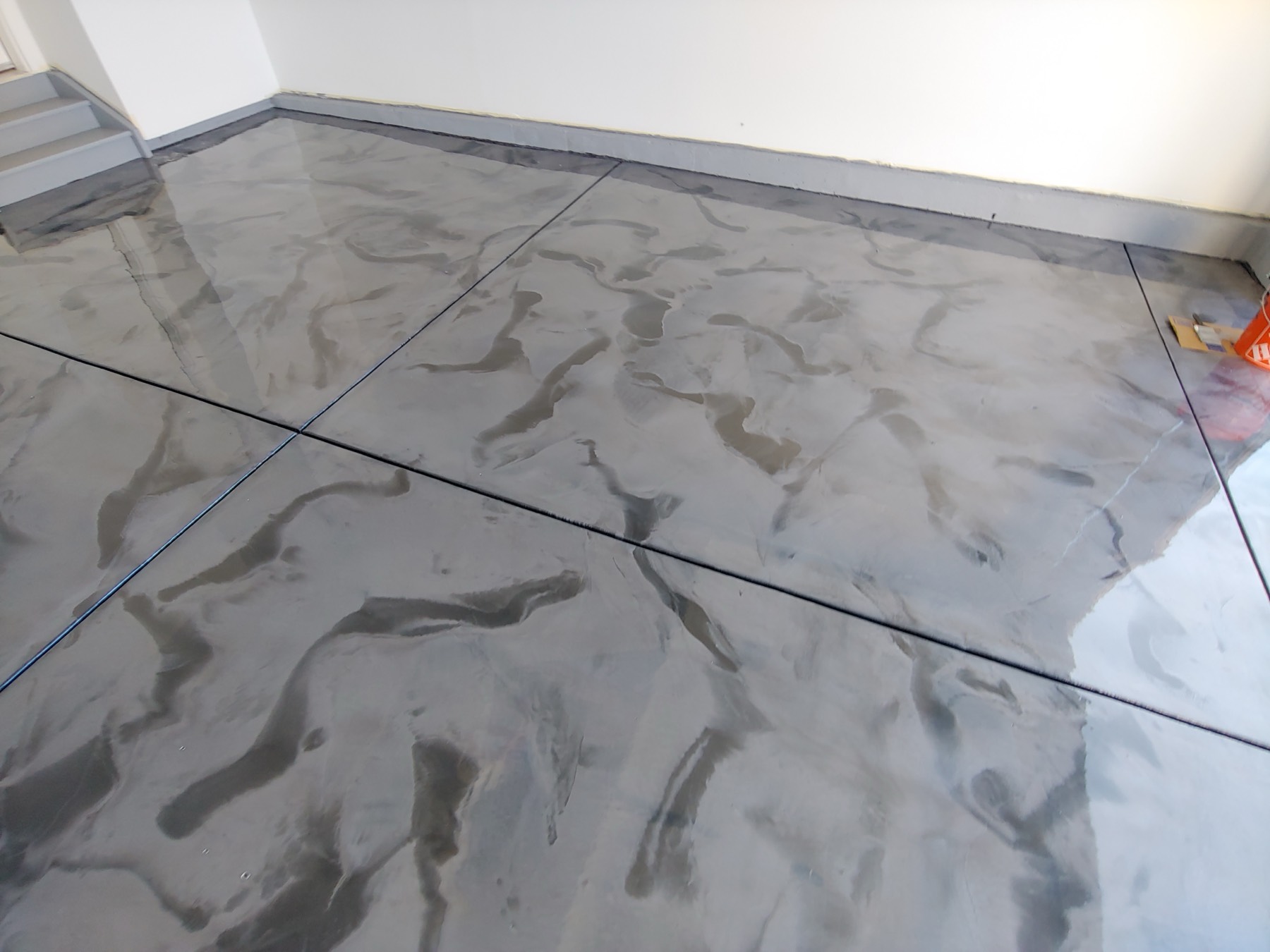 Metallic epoxy
